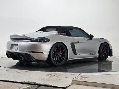 2025 Porsche 718 Spyder RS