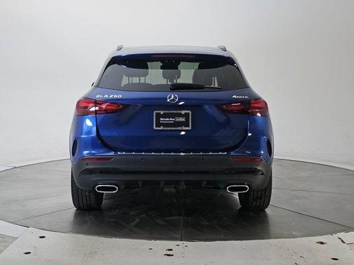 2025 Mercedes-Benz GLA 250 Base 4MATIC