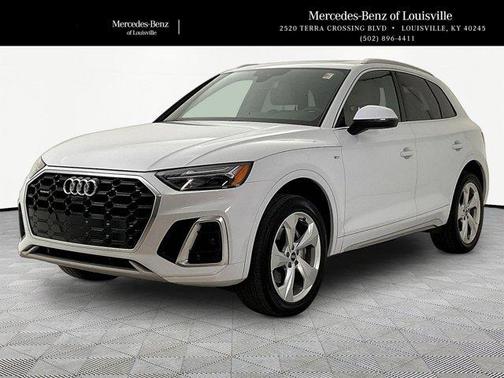 Glacier White Metallic 2022 Audi Q5 45 S line Premium Plus