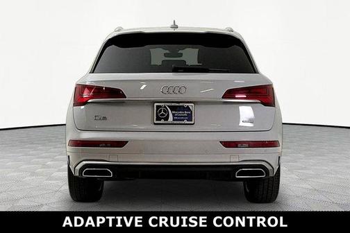 Glacier White Metallic 2022 Audi Q5 45 S line Premium Plus
