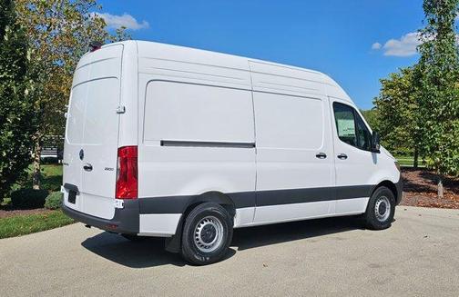 2025 Mercedes-Benz Sprinter 2500 Standard Roof