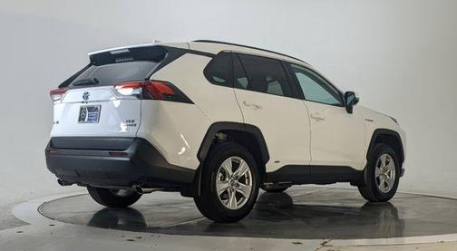 2020 Toyota RAV4 Hybrid XLE