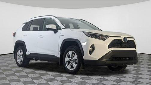 2020 Toyota RAV4 Hybrid XLE