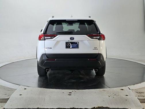 2024 Toyota RAV4 Hybrid LE
