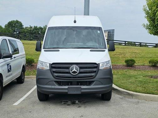 2024 Mercedes-Benz eSprinter 2500 170 WB High Roof Cargo