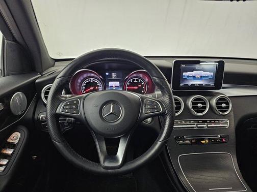 2018 Mercedes-Benz GLC 300 Base 4MATIC