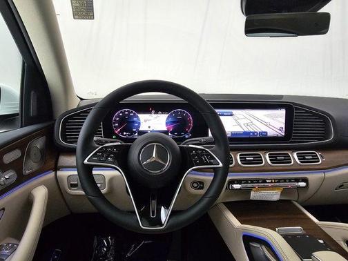 2026 Mercedes-Benz GLS 450 