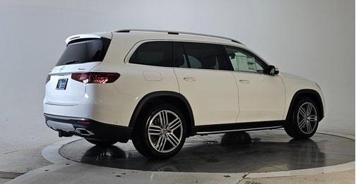 2026 Mercedes-Benz GLS 450 