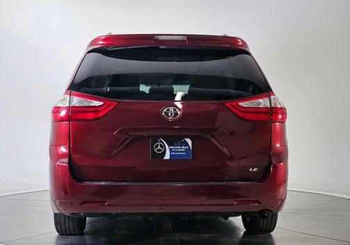 2015 Toyota Sienna LE
