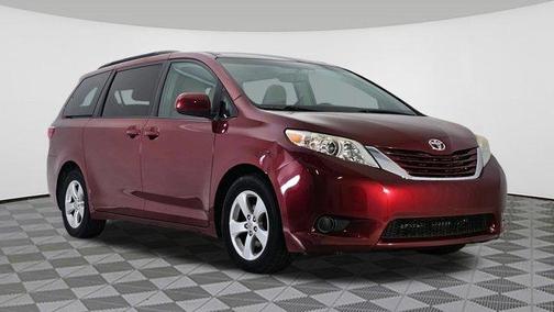 2015 Toyota Sienna LE