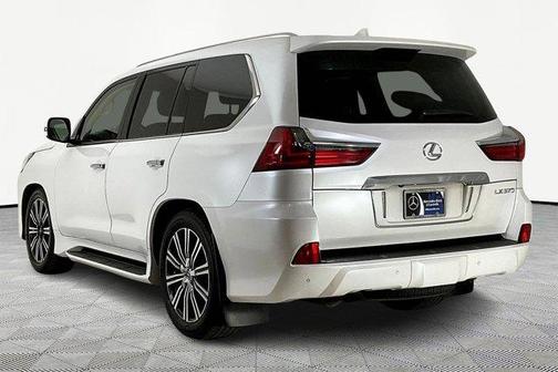 Eminent White Pearl 2019 Lexus LX 570