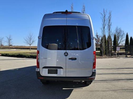 2025 Mercedes-Benz Sprinter 2500 144 WB Standard Roof Passenger