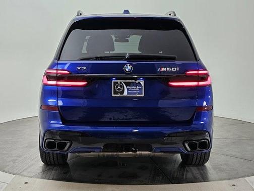 2025 BMW X7 M60i
