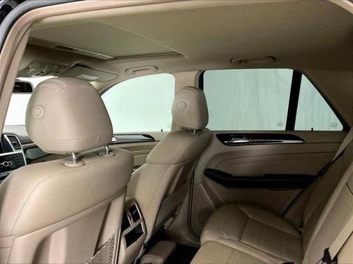 Black 2015 Mercedes-Benz M-Class ML 350 4MATIC