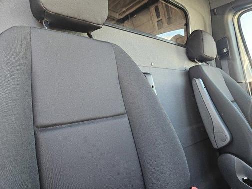 2024 Mercedes-Benz eSprinter 2500 170 WB High Roof Cargo