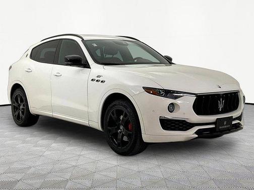 Bianco 2022 Maserati Levante GT