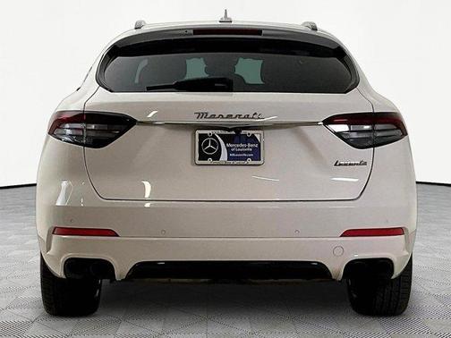 Bianco 2022 Maserati Levante GT
