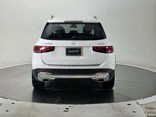 2022 Mercedes-Benz GLB 250 Base 4MATIC