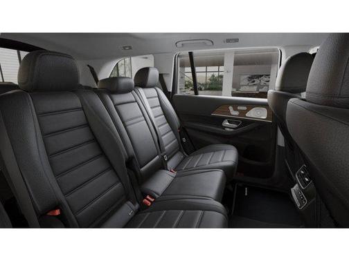 2026 Mercedes-Benz GLS 450 4MATIC