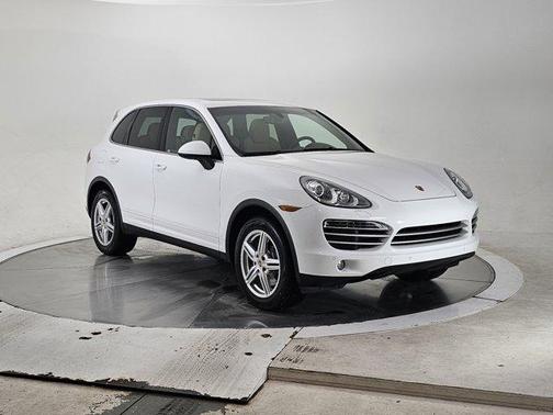 2014 Porsche Cayenne Platinum Edition