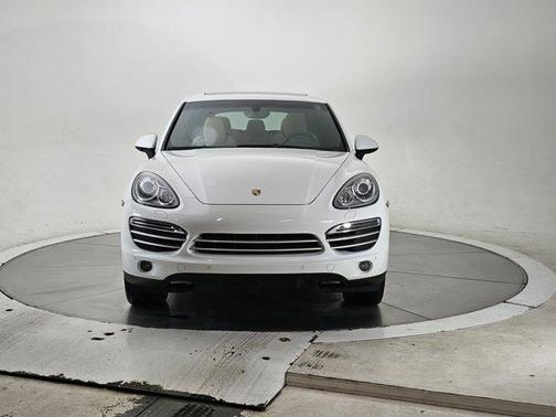 2014 Porsche Cayenne Platinum Edition
