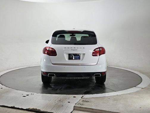 2014 Porsche Cayenne Platinum Edition