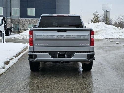 2023 Chevrolet Silverado 1500 Custom
