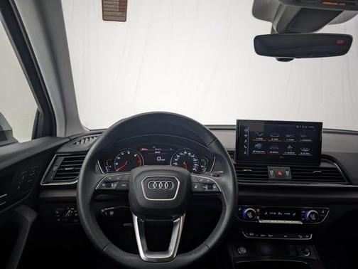 2022 Audi Q5 45 S line quattro Premium