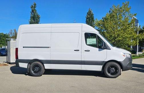 2025 Mercedes-Benz Sprinter 2500 Standard Roof