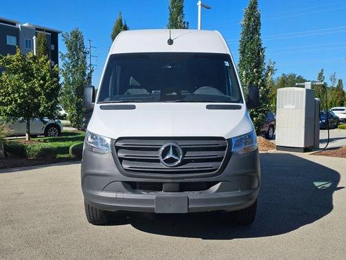 2025 Mercedes-Benz Sprinter 2500 Standard Roof