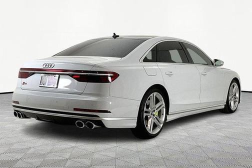 Glacier White Metallic 2020 Audi S8 4.0T quattro