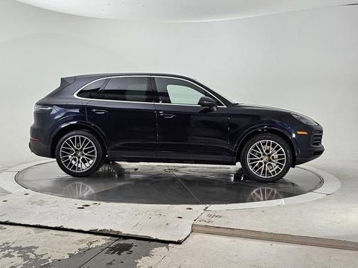 2021 Porsche Cayenne Base