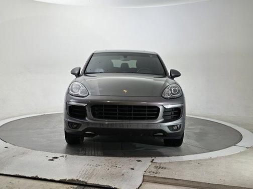 2016 Porsche Cayenne Base