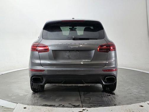 2016 Porsche Cayenne Base
