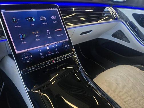 2024 Mercedes-Benz AMG S 63 E Base