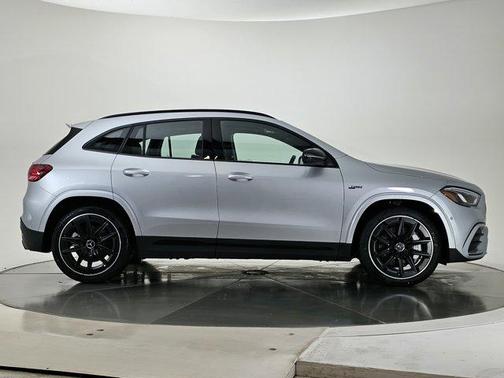 2026 Mercedes-Benz AMG GLA 35 Base