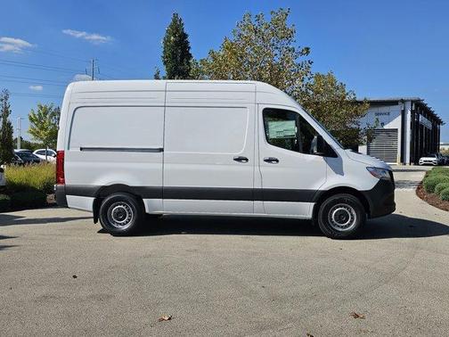 2025 Mercedes-Benz Sprinter 2500 Standard Roof