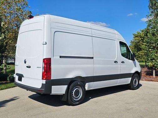 2025 Mercedes-Benz Sprinter 2500 Standard Roof