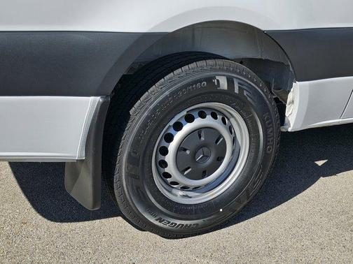 2025 Mercedes-Benz Sprinter 2500 Standard Roof