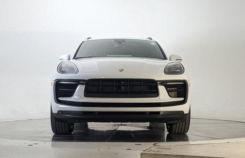 2022 Porsche Macan S