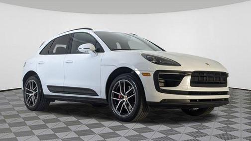 2022 Porsche Macan S