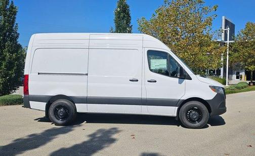 2025 Mercedes-Benz Sprinter 2500 Standard Roof