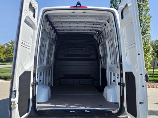 2025 Mercedes-Benz Sprinter 2500 Standard Roof
