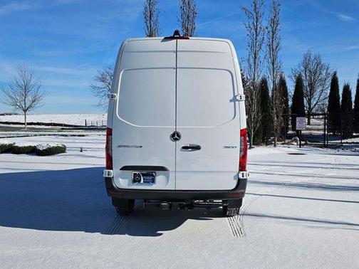 2025 Mercedes-Benz Sprinter 2500 Standard Roof