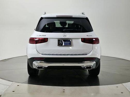 2026 Mercedes-Benz GLB 250 Base 4MATIC