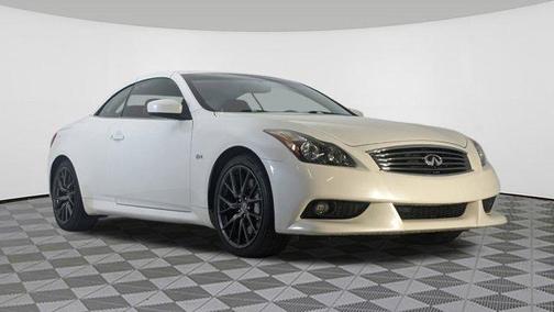 2015 INFINITI Q60 IPL Base