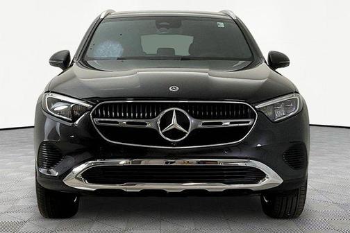 Graphite Gray Metallic 2026 Mercedes-Benz GLC 300 Base 4MATIC