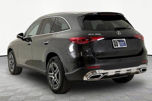 Graphite Gray Metallic 2026 Mercedes-Benz GLC 300 Base 4MATIC