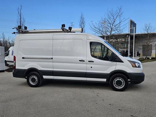 2018 Ford Transit-250 148 WB Medium Roof Cargo
