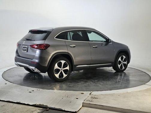 2025 Mercedes-Benz GLA 250 Base 4MATIC